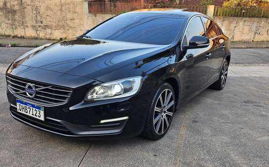 VOLVO-S60-2015