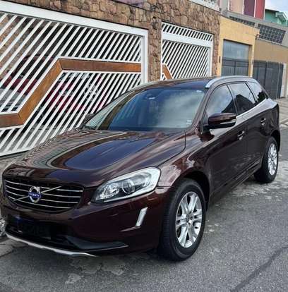 VOLVO-XC60-2015