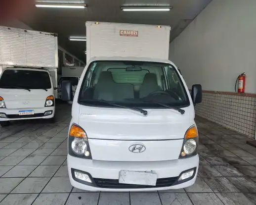 HYUNDAI-HR-2.5 LONGO SEM CAÇAMBA 4X2 16V 130CV TURBO INTERCOOLER DIESEL 2P MANUAL HYUNDAI-HR-2017