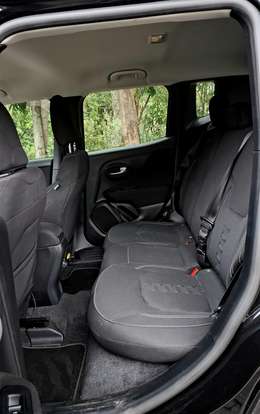 JEEP-RENEGADE-2023