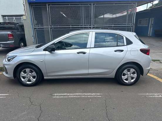 CHEVROLET-ONIX-2022