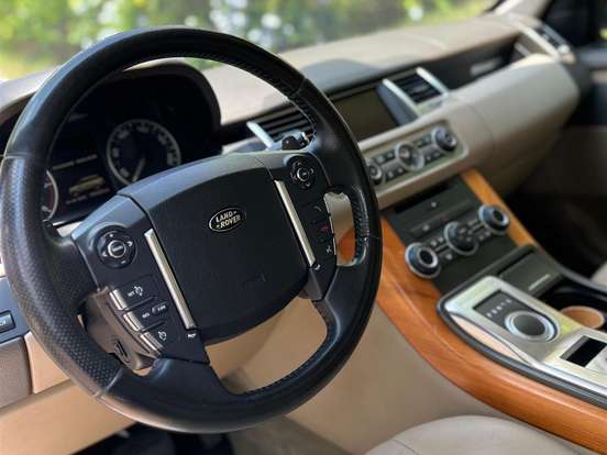 LAND ROVER-RANGE ROVER SPORT-3.0 SE 4X4 V6 24V BITURBO DIESEL 4P AUTOMÁTICO LAND ROVER-RANGE ROVER SPORT-2013