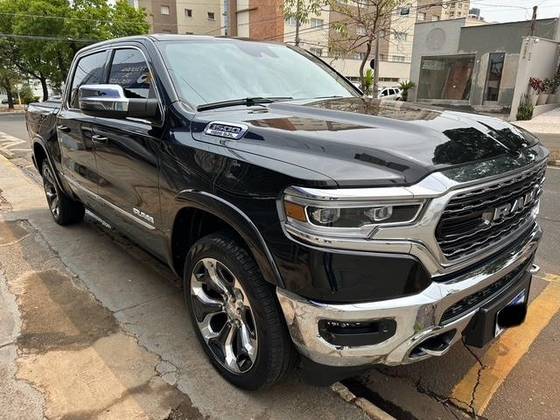 RAM 1500 5.7 V8 GASOLINA LIMITED CD 4X4 AUTOMÁTICO