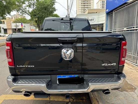 RAM-1500-5.7 V8 GASOLINA LIMITED CD 4X4 AUTOMÁTICO RAM-1500-2023
