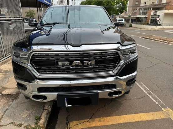 RAM-1500-5.7 V8 GASOLINA LIMITED CD 4X4 AUTOMÁTICO RAM-1500-2023
