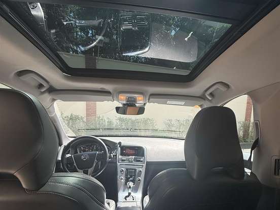 VOLVO-XC60-2.0 T5 MOMENTUM GASOLINA 4P AUTOMÁTICO VOLVO-XC60-2017