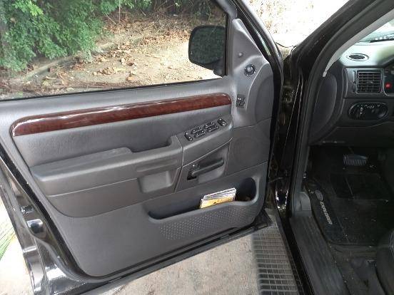 FORD EXPLORER 4.0 LIMITED 4X4 V6 GASOLINA 4P AUTOMÁTICO