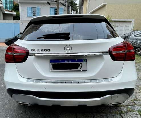 MERCEDES-BENZ-GLA 200-2019