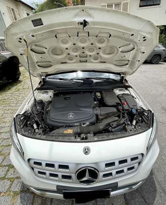 MERCEDES-BENZ-GLA 200-2019