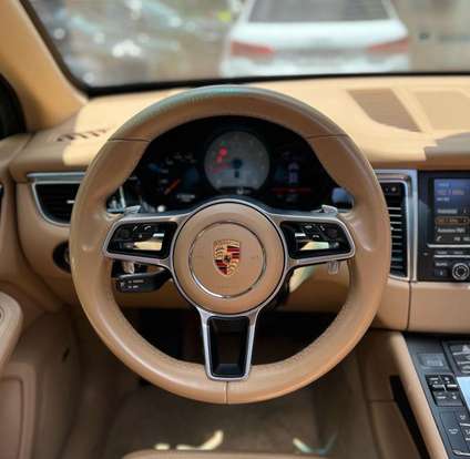 PORSCHE-MACAN-2014