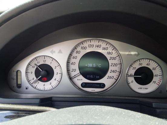 MERCEDES-BENZ-E 500-2006