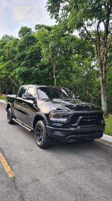 RAM-1500-5.7 V8 GASOLINA REBEL CD 4X4 AUTOMÁTICO RAM-1500-2021