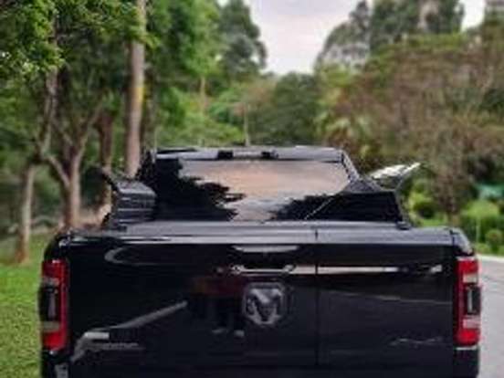 RAM-1500-5.7 V8 GASOLINA REBEL CD 4X4 AUTOMÁTICO RAM-1500-2021