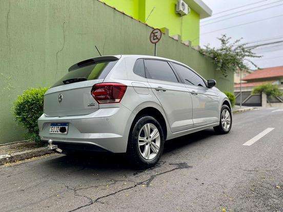 VOLKSWAGEN-POLO-2018