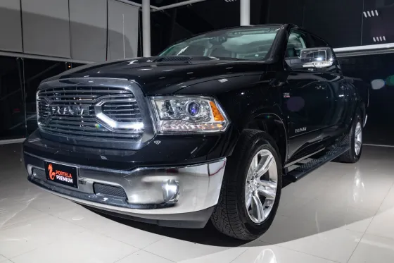 RAM CLASSIC 5.7 V8 GASOLINA LARAMIE CD 4X4 AUTOMÁTICO