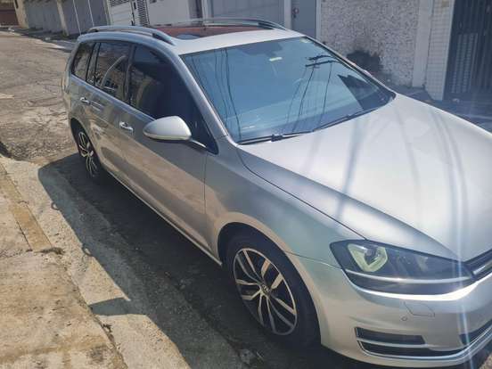 VOLKSWAGEN-GOLF-2017