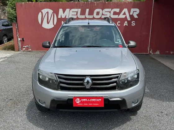 RENAULT DUSTER 2.0 DYNAMIQUE 4X2 16V FLEX 4P AUTOMÁTICO