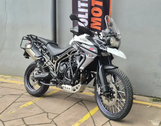 TRIUMPH TIGER 800 XCX 