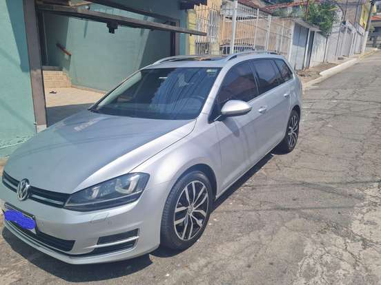 VOLKSWAGEN-GOLF-2017