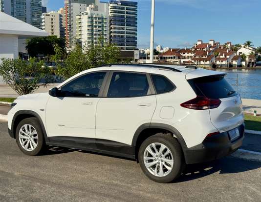 CHEVROLET-TRACKER-2022