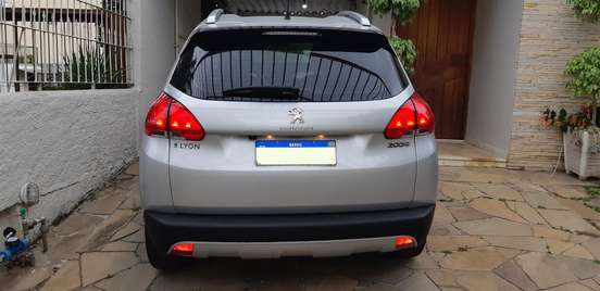 PEUGEOT-2008-2019