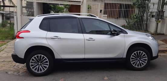 PEUGEOT-2008-2019