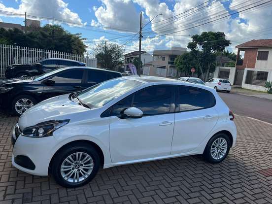 PEUGEOT-208-1.2 ALLURE 12V FLEX 4P MANUAL PEUGEOT-208-2019