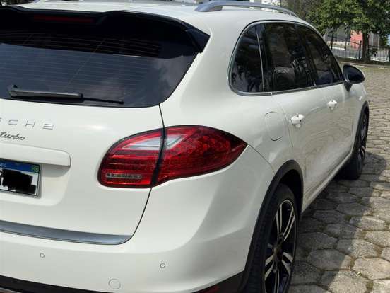 PORSCHE-CAYENNE-4.8 4X4 V8 32V TURBO GASOLINA 4P TIPTRONIC PORSCHE-CAYENNE-2010