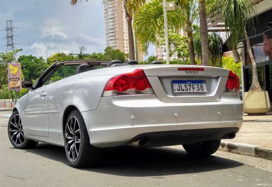 VOLVO-C70-2006