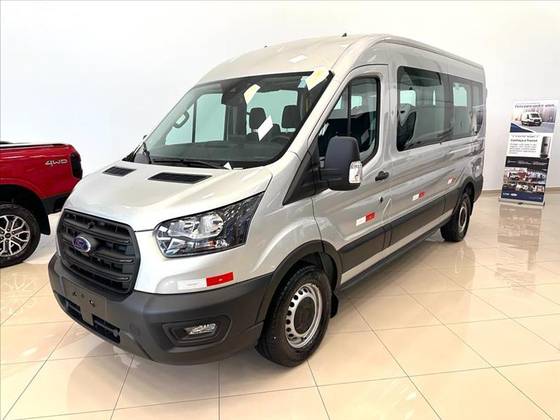 FORD TRANSIT 2.0 ECOBLUE DIESEL MINIBUS 14+1 410L MANUAL