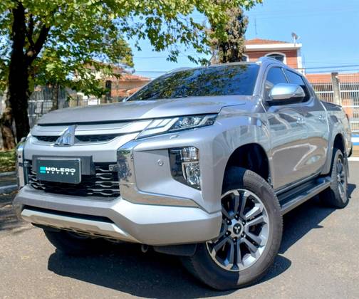 MITSUBISHI L200 TRITON 2.4 16V TURBO DIESEL SPORT HPE-S CD 4P 4X4 AUTOMÁTICO