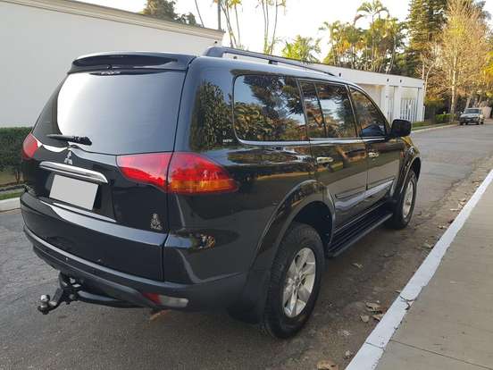 MITSUBISHI-PAJERO DAKAR-2011