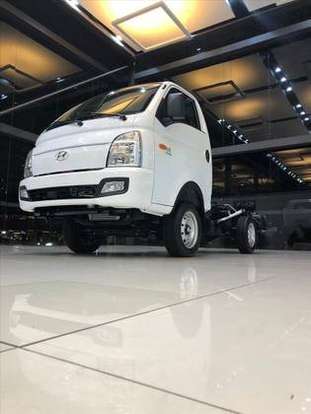HYUNDAI-HR-2.5 TURBO DIESEL CS 4WD MANUAL HYUNDAI-HR-2024
