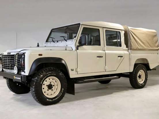LAND ROVER-DEFENDER-2.5 CSW HCPU 130 4X4 TURBO DIESEL 4P MANUAL LAND ROVER-DEFENDER-2004