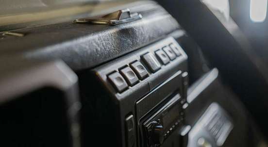 LAND ROVER-DEFENDER-2004