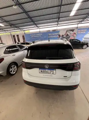 VOLKSWAGEN-T-CROSS-2021