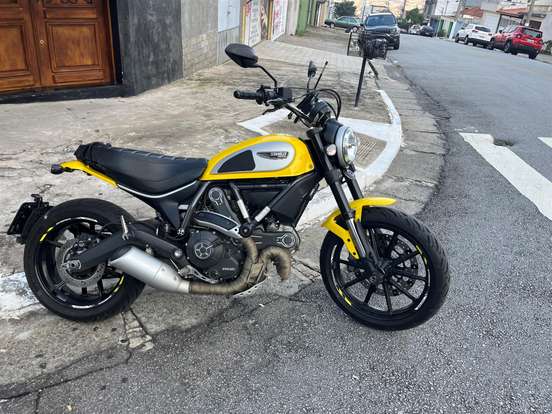 DUCATI-SCRAMBLER ICON-2015