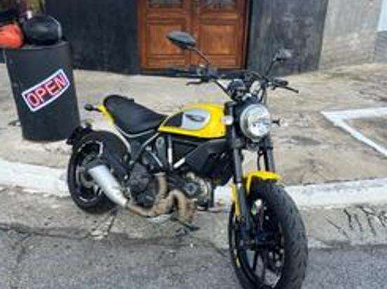 DUCATI-SCRAMBLER ICON-2015