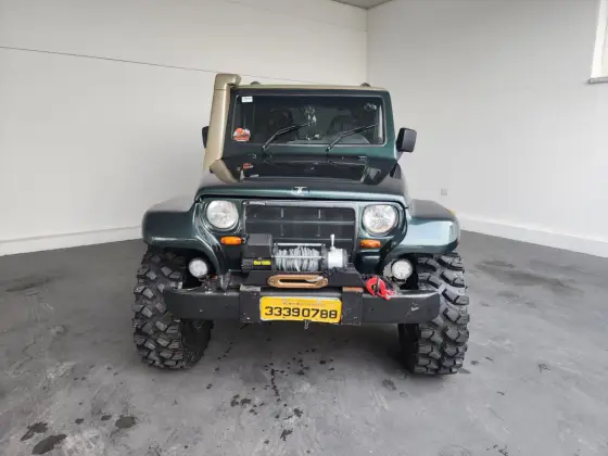 TROLLER RF 2.0 SPORT 4X4 TETO RIGIDO GASOLINA 2P MANUAL