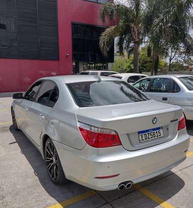 BMW-550i-2007