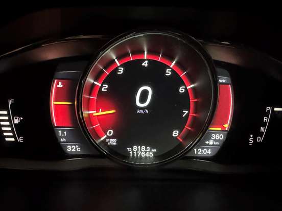 VOLVO-V60-2.0 T5 MOMENTUM TURBO GASOLINA 4P AUTOMÁTICO VOLVO-V60-2015
