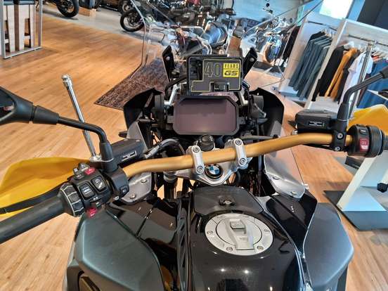 BMW-R 1250 GS ADVENTURE PREMIUM 40 ANOS BMW-R 1250 GS ADVENTURE PREMIUM 40 ANOS-2021