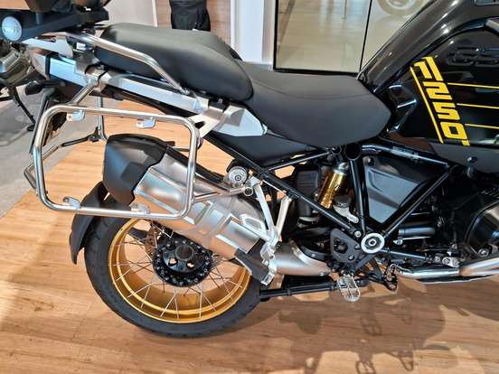 BMW-R 1250 GS ADVENTURE PREMIUM 40 ANOS BMW-R 1250 GS ADVENTURE PREMIUM 40 ANOS-2021
