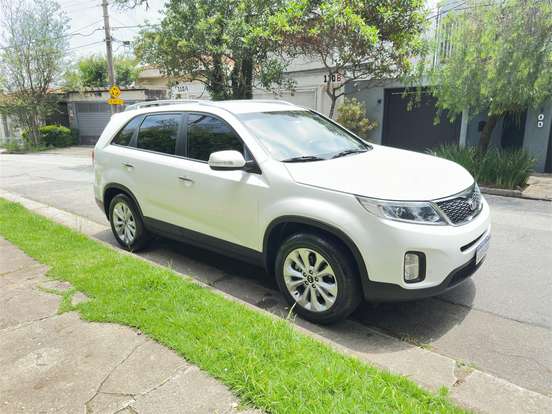 KIA-SORENTO-2013