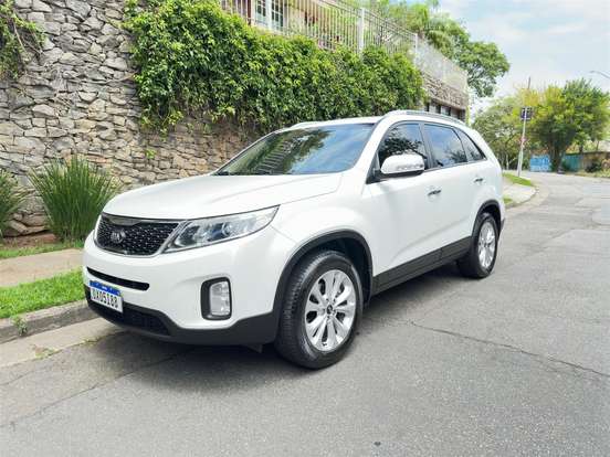 KIA-SORENTO-2013
