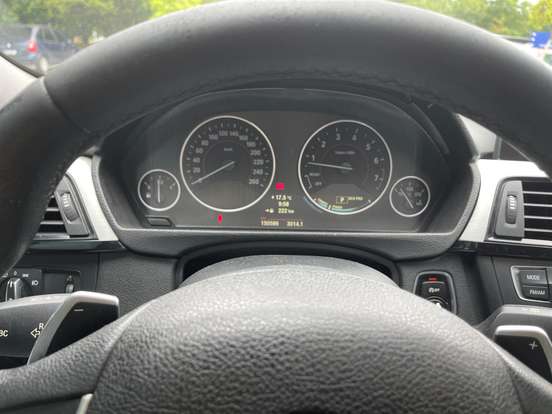 BMW-320i-2014
