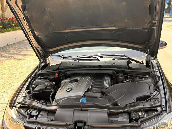 BMW-325i-2.5 SEDAN 24V GASOLINA 4P AUTOMÁTICO BMW-325i-2006