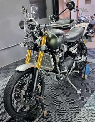 TRIUMPH-BONNEVILLE SCRAMBLER 1200 XE-2023
