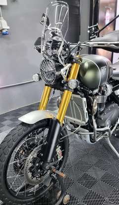 TRIUMPH-BONNEVILLE SCRAMBLER 1200 XE-2023