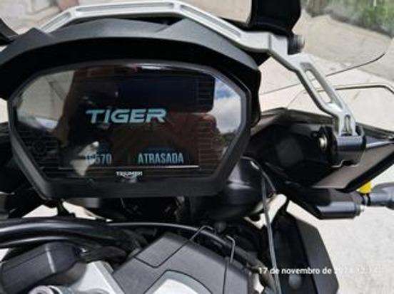 TRIUMPH-TIGER 1200 XCX-2020